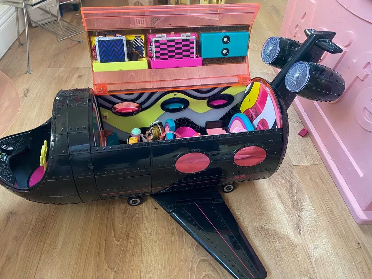 LOL Camper van & LOL jet - Image 1