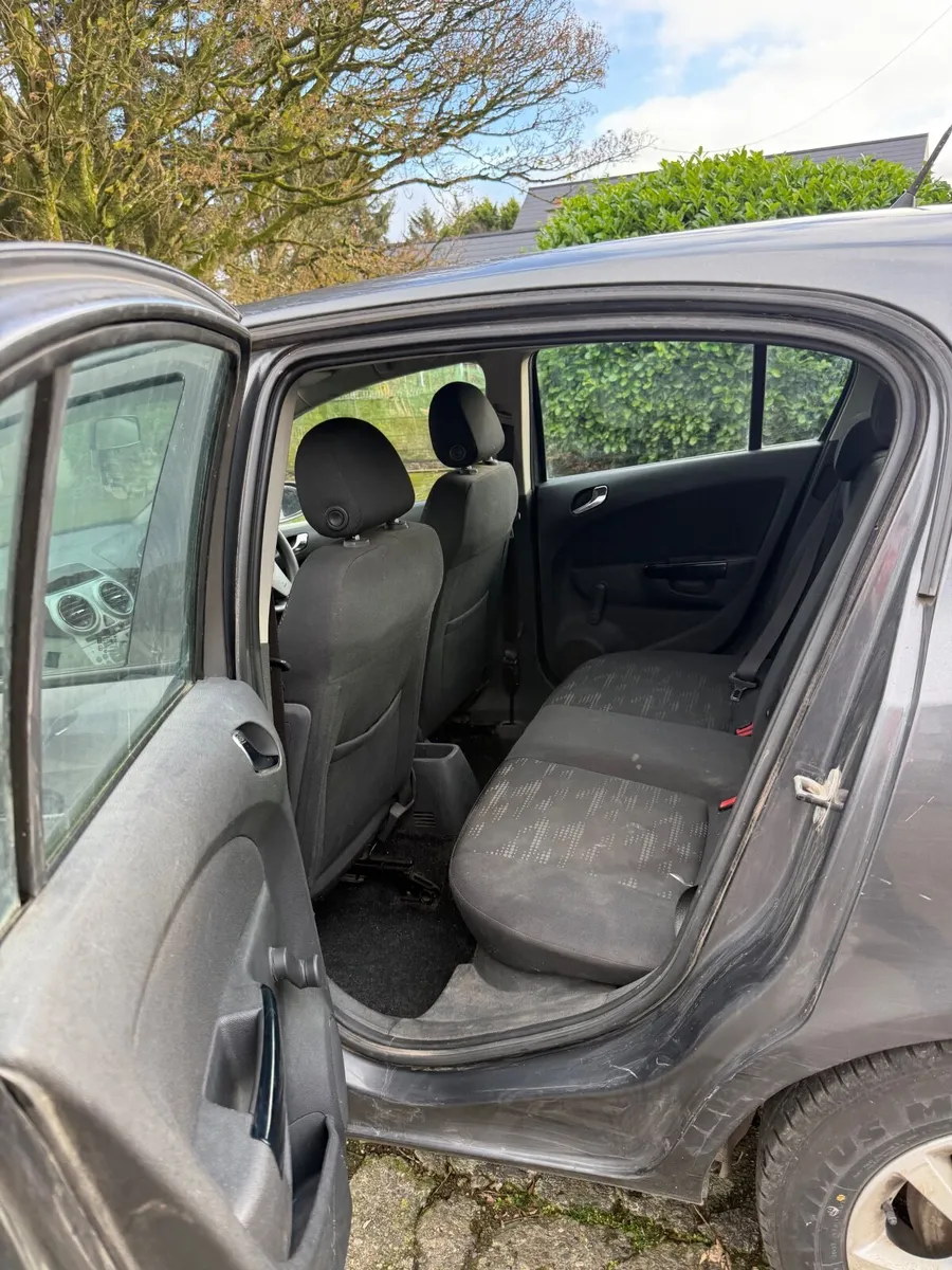 Opel Corsa 2013 - Image 2