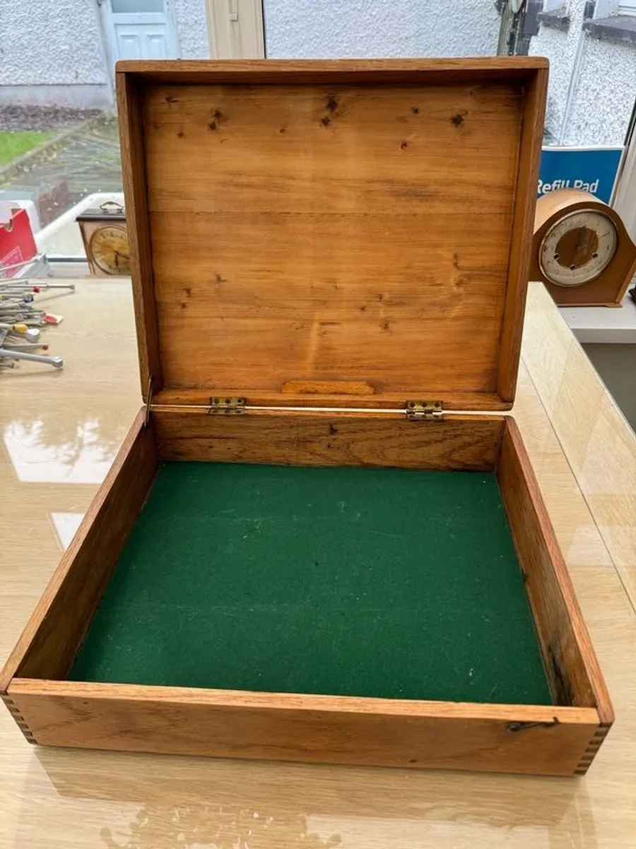 Box of 90+ Vintage Knitting and Crochet Needles - Image 3