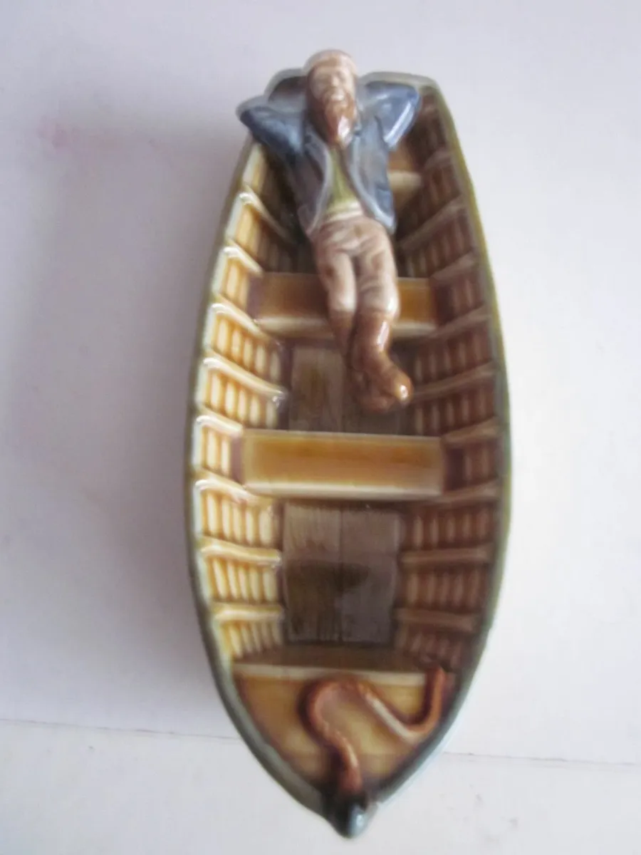 Vintage Wade Porcelain Fishing Man Asleep In Boat - Image 2