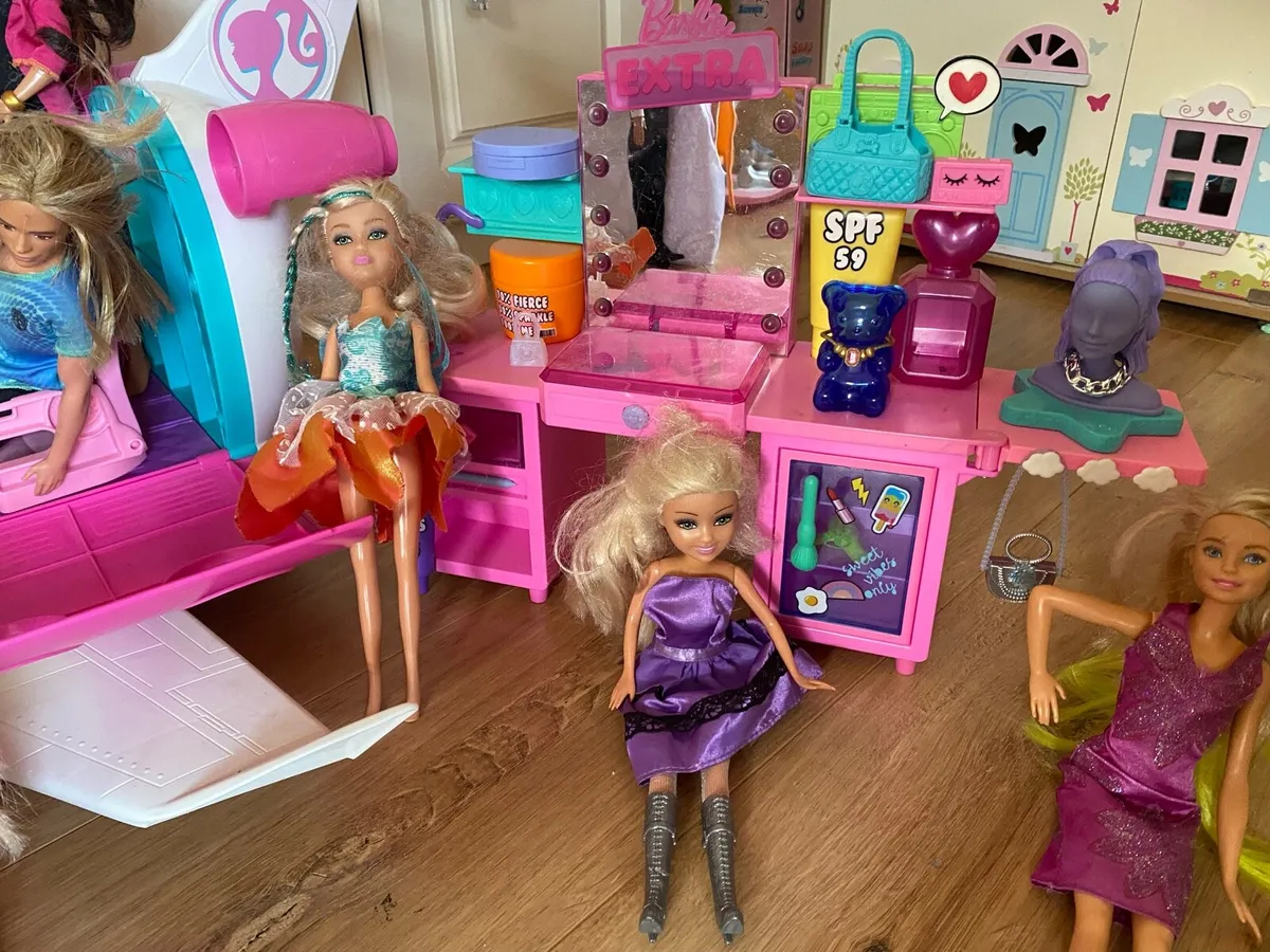 Barbie ambulance & Barbie aeroplane - Image 2