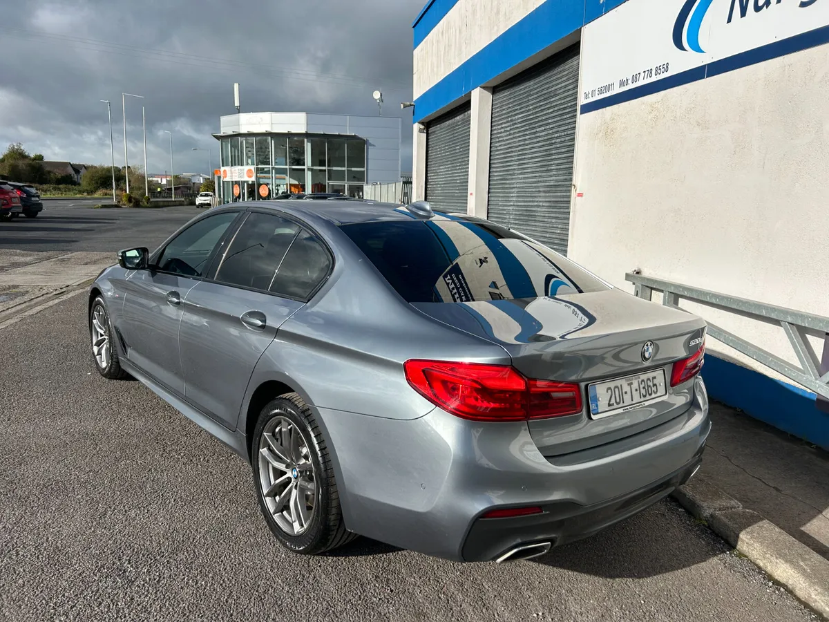 BMW 5-Series. M SPORT. - Image 3