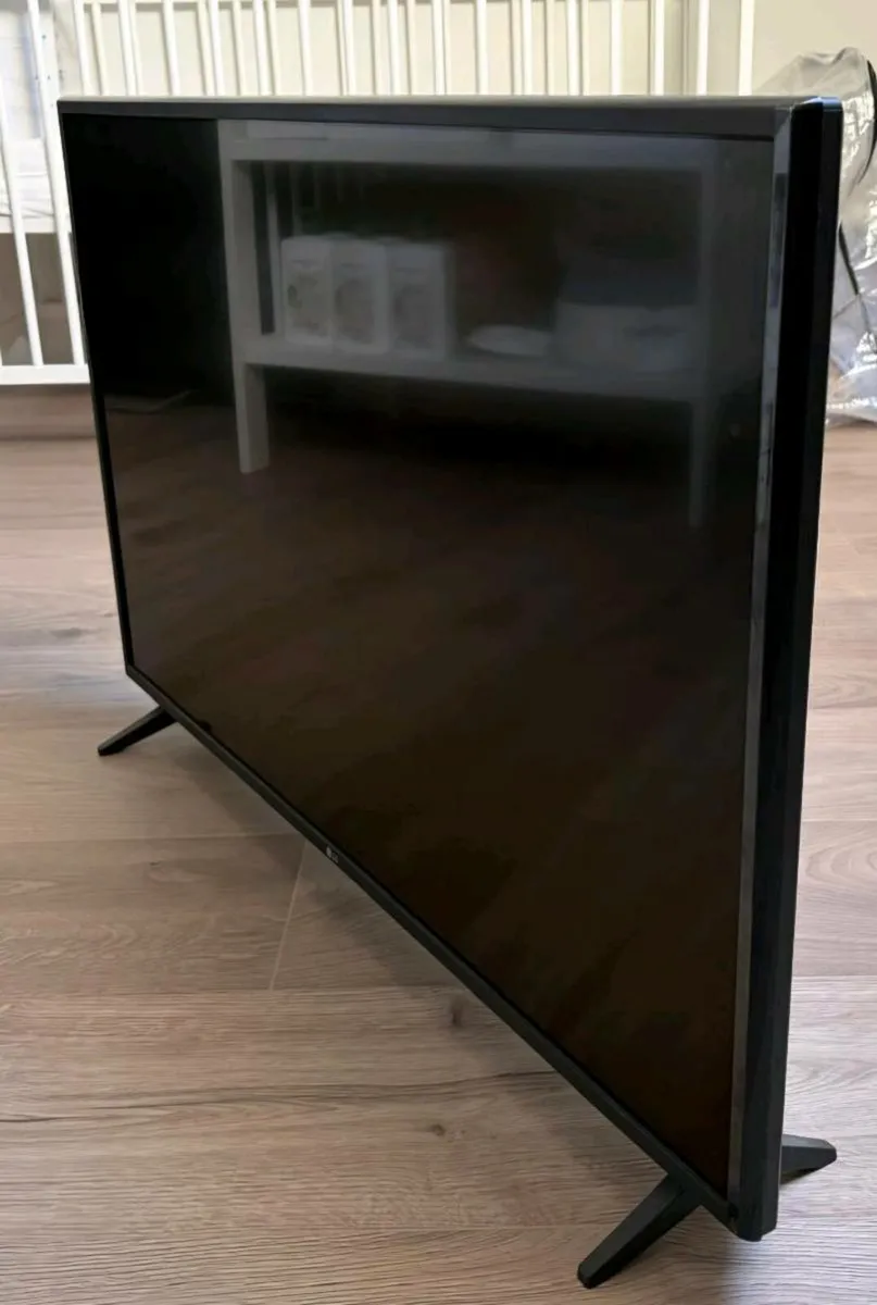 LG 43 inch smart tv - Image 1