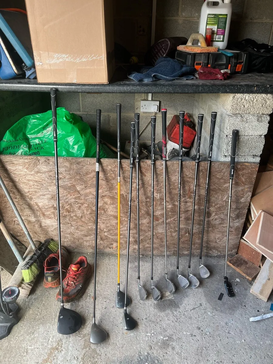 Spalding and wilson golf clubs - Image 1