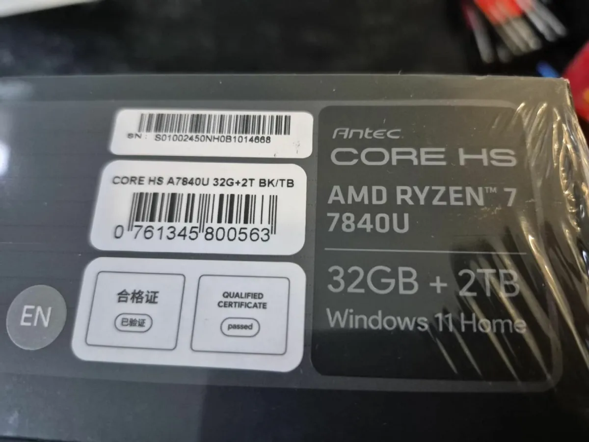 Antec Core HS handheld Gaming Console - Image 2