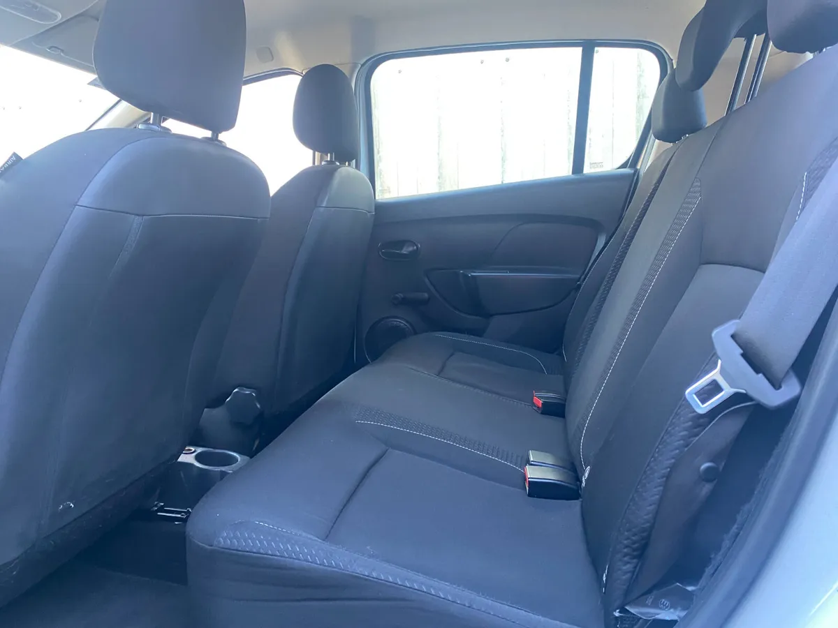 Dacia Sandero 2017///FINANCE AVAILABLE/// - Image 4