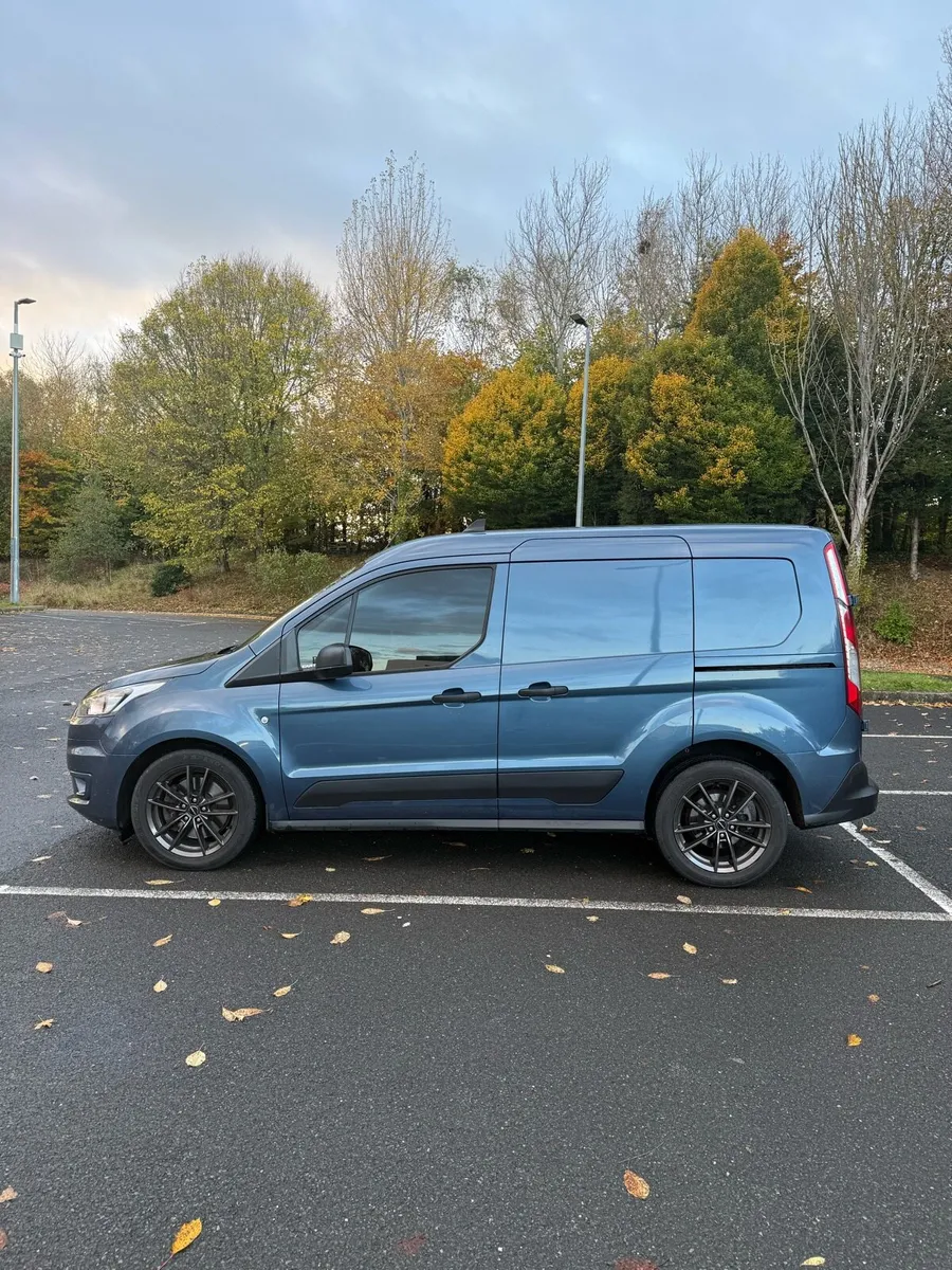 Ford Transit Connect - Image 4