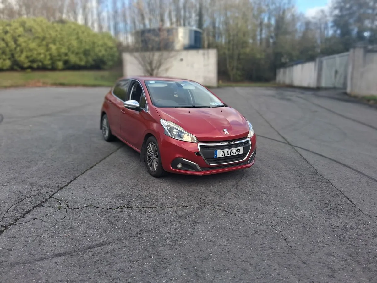 2017 peugeot 208 - Image 2