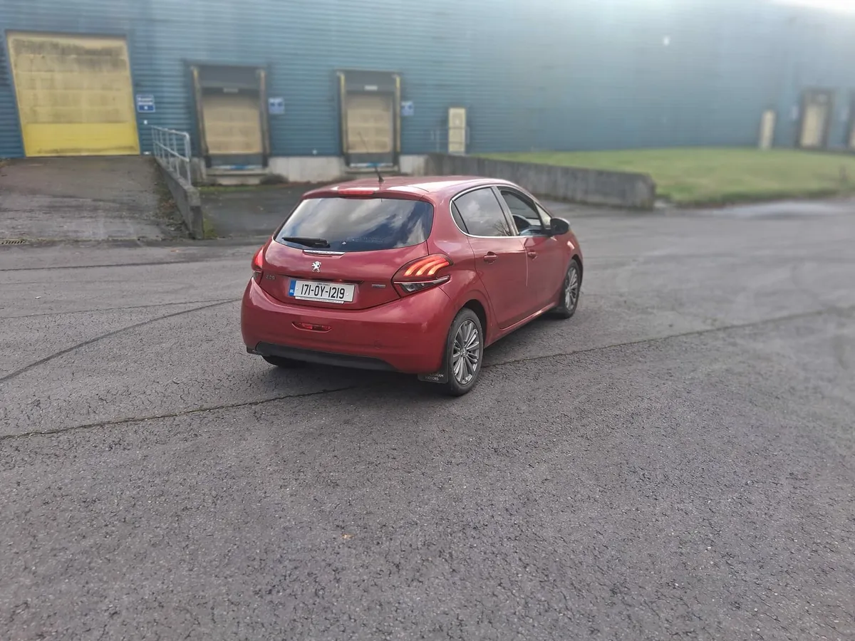 2017 peugeot 208 - Image 4