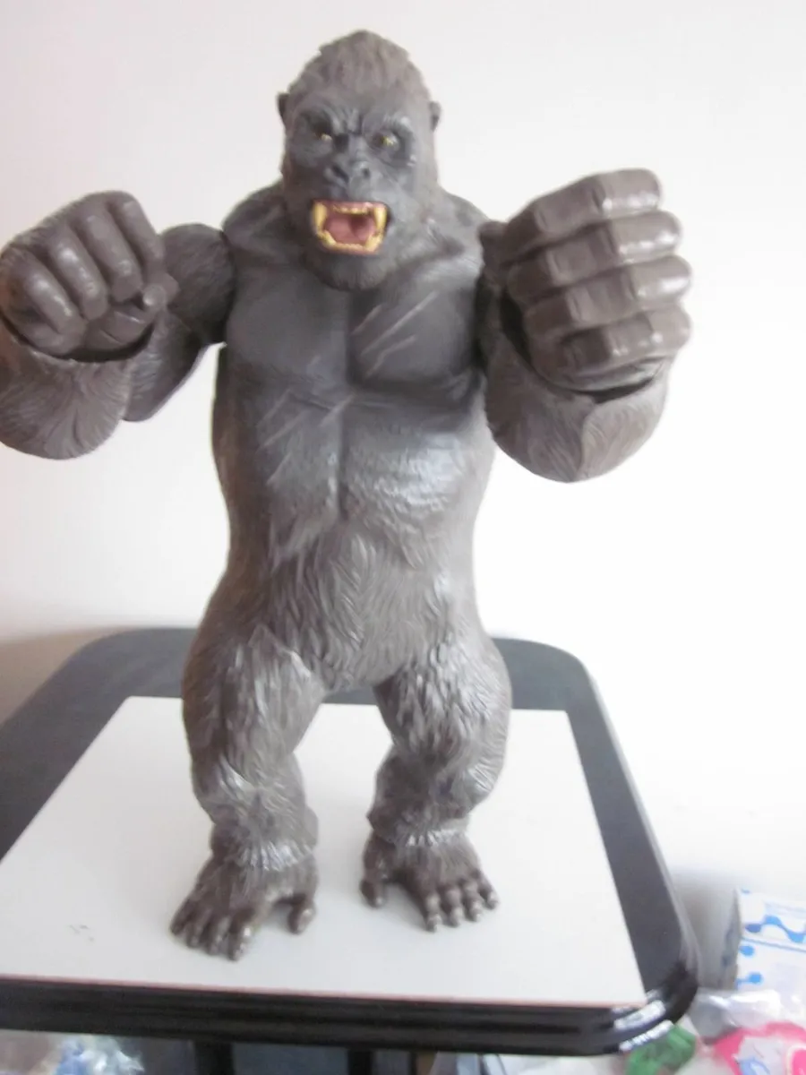 King Kong Skull Island Poseable Action Figure 18" - Image 1