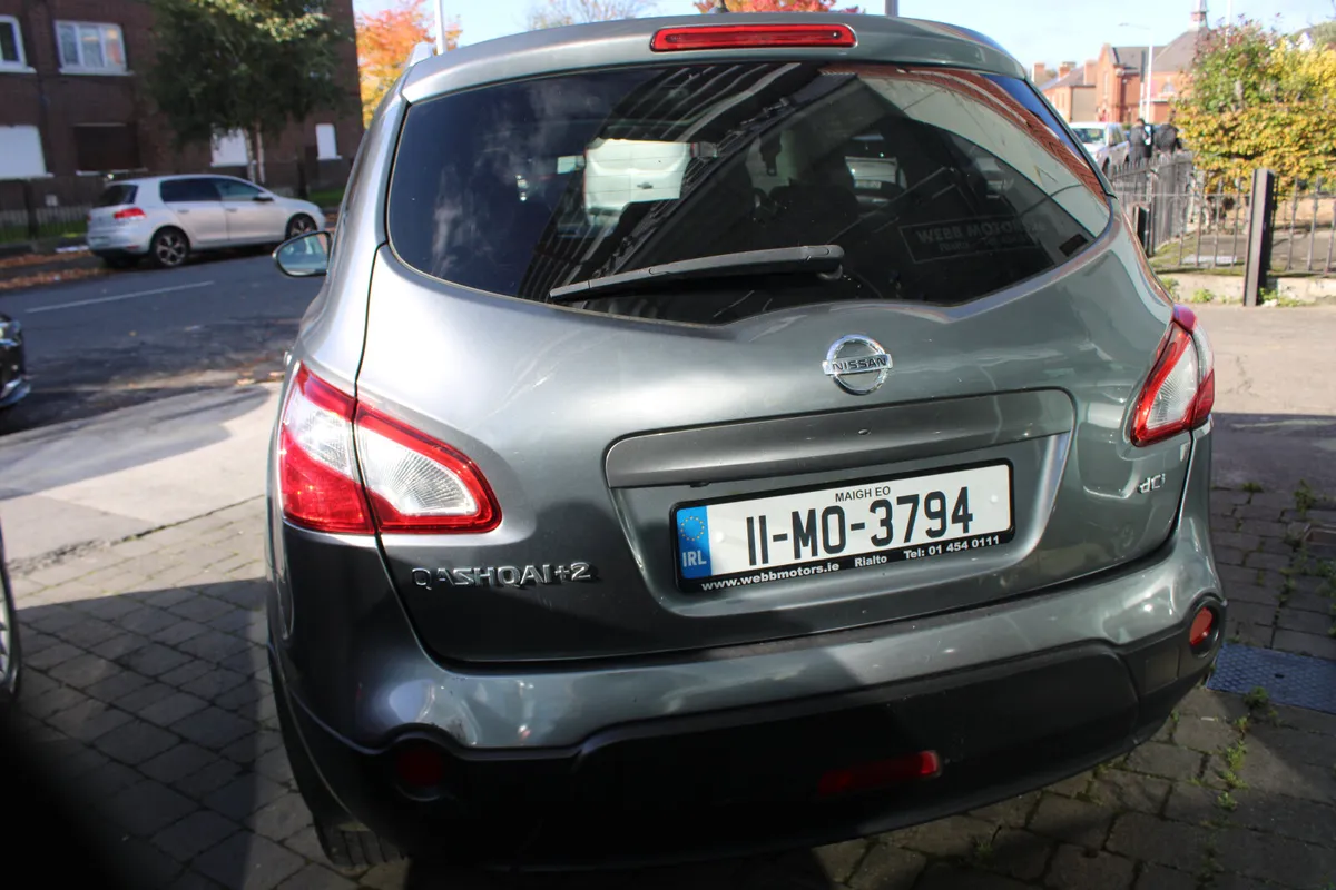 Nissan Qashqai+2 2.0 TEKNA 2011 - Image 4