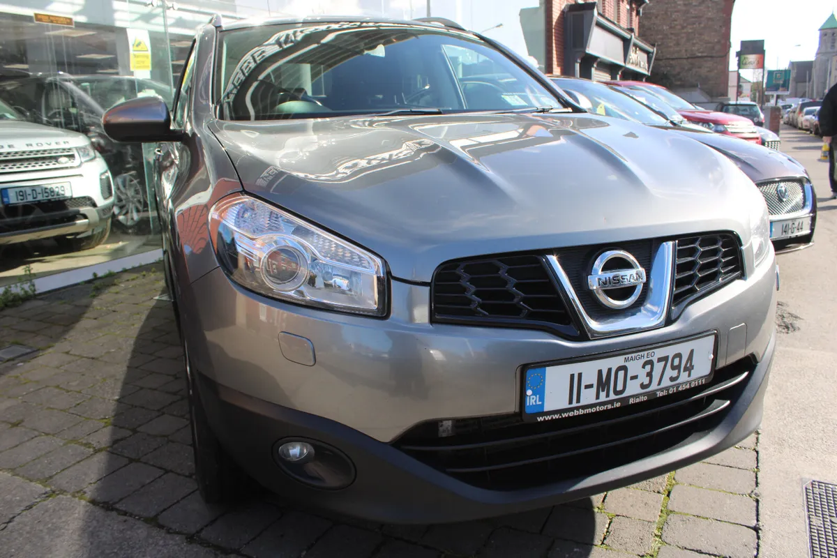 Nissan Qashqai+2 2.0 TEKNA 2011 - Image 1