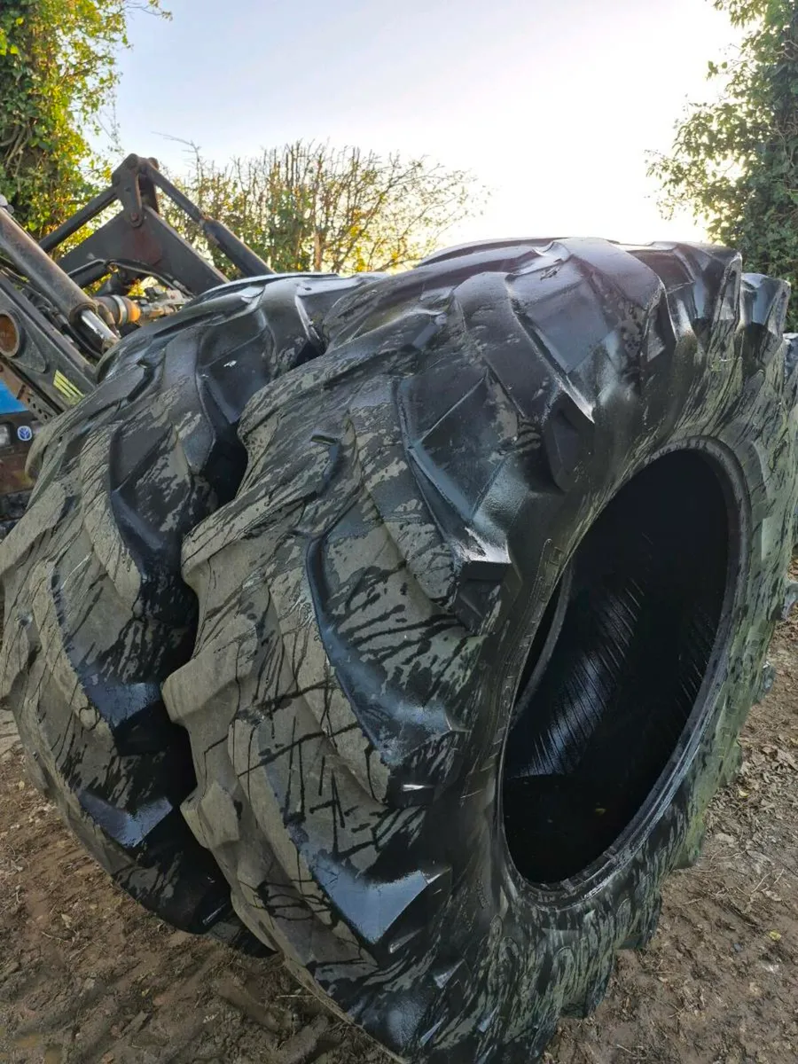 580/70r38 pirelli - Image 1