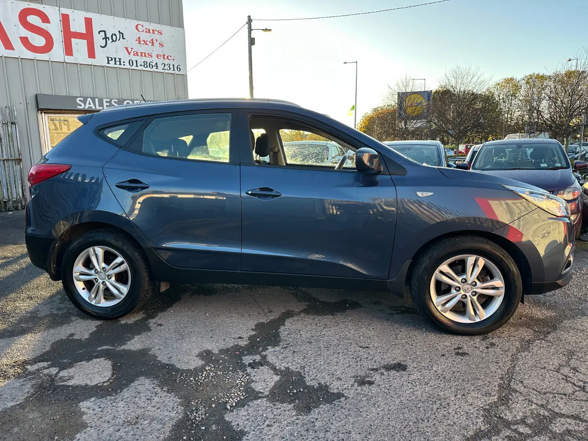 Hyundai ix35 1.7 CRDi NCT LOW KMS - Image 4