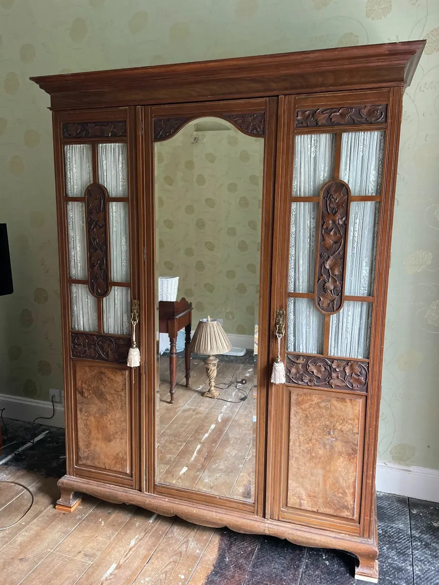 Stunning Antique Mirrored Wardrobe - Image 1