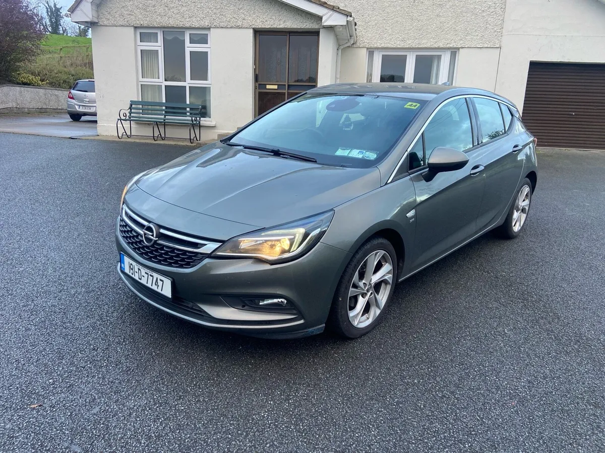 Opel Astra 1.6Cdti Sri - Image 1