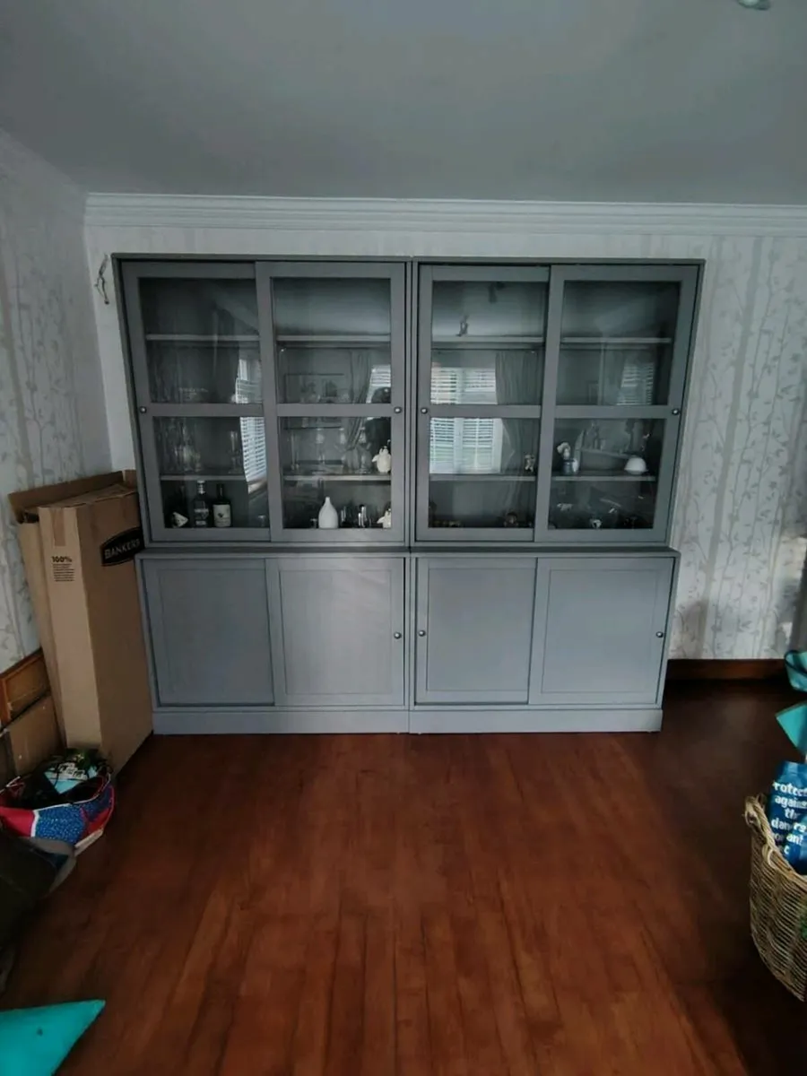 Display cabinets - Image 1