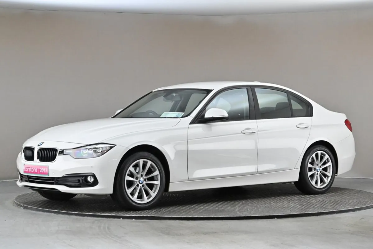 BMW 3 Series 318D SE  full Leather sat Nav park S - Image 4