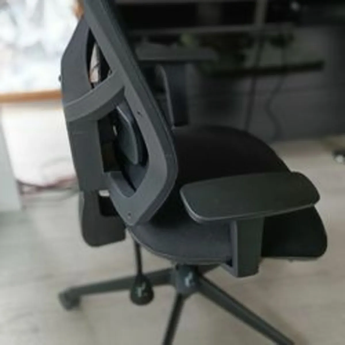Ergonomic Adjustable Office Chair - Image 3