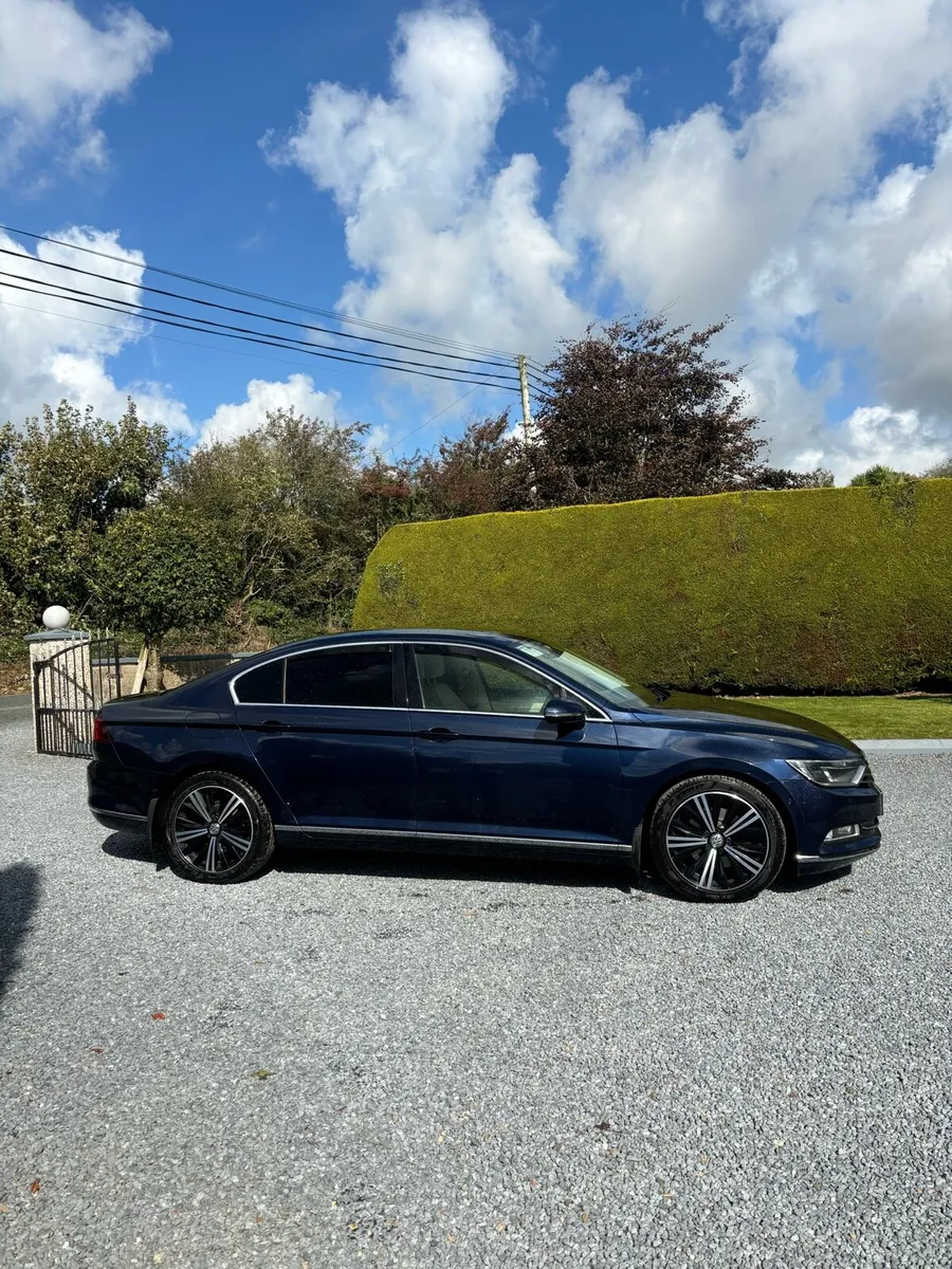 2016 Volkswagen Passat highline 2L - Image 2