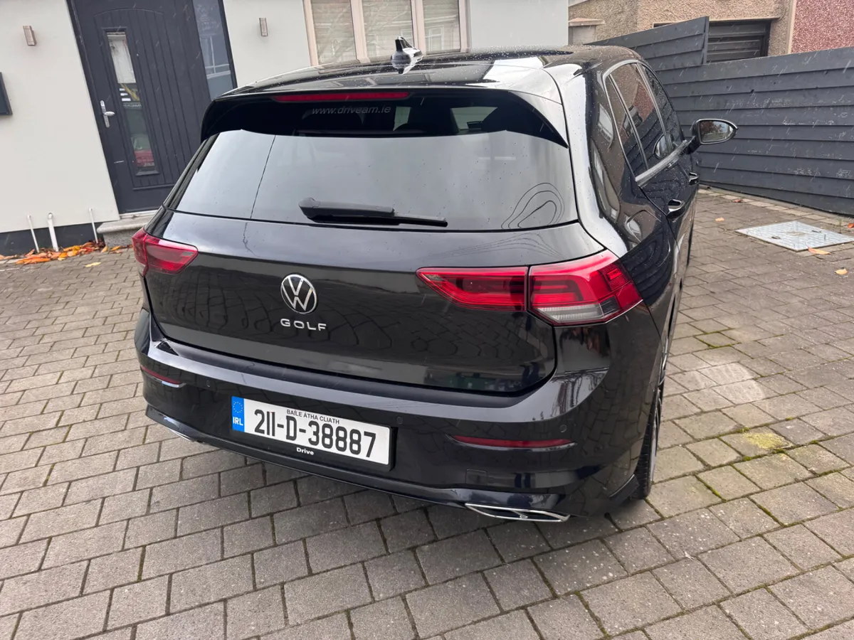 211d  Volkswagen Golf 2.0 TDI  R Line Automatic - Image 3