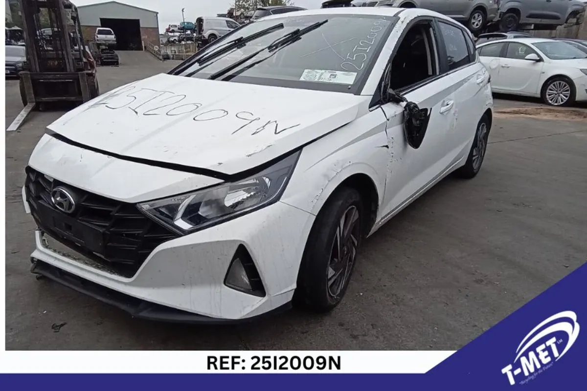 2022 HYUNDAI I20 BREAKING FOR PARTS - Image 2