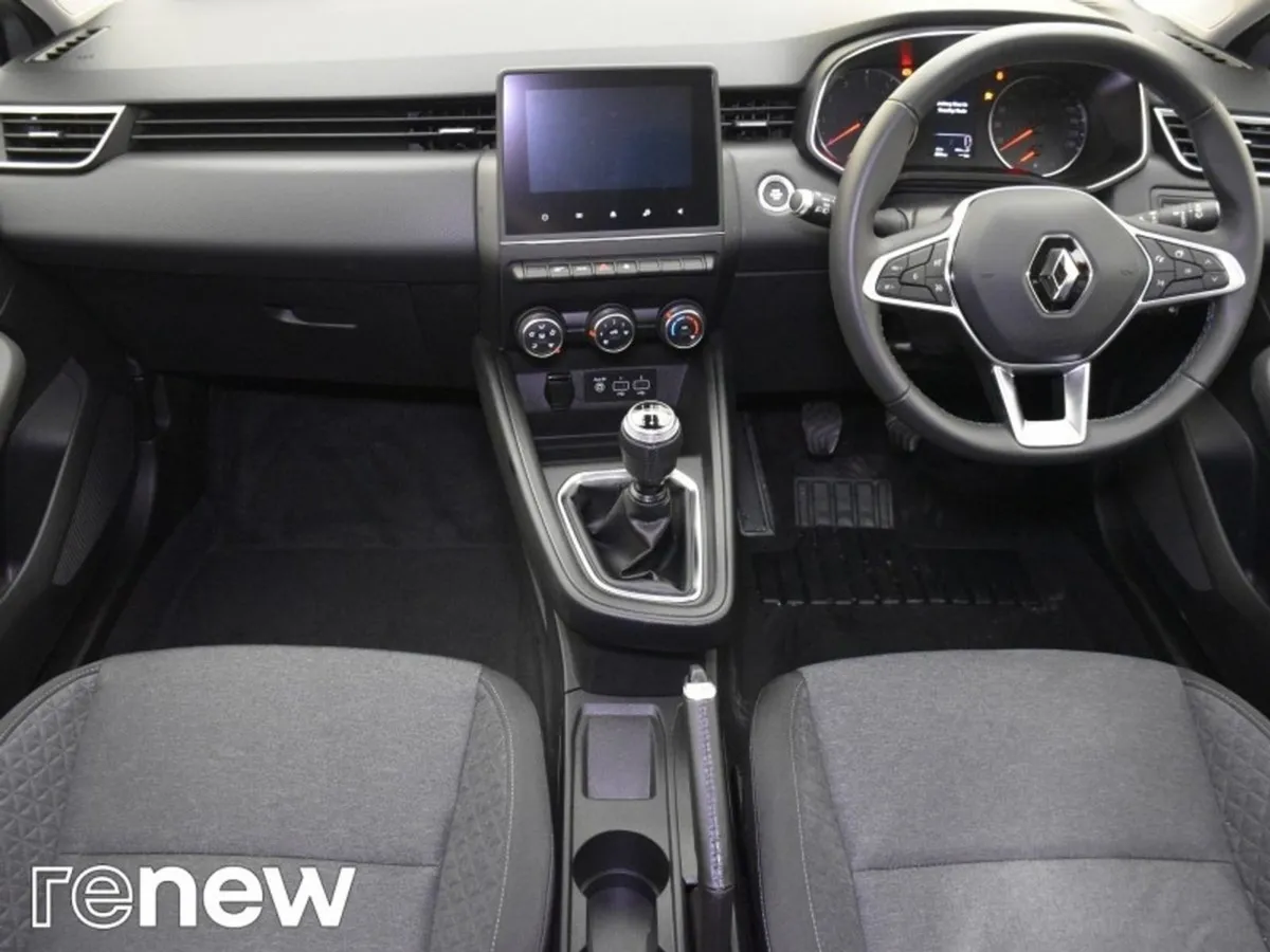 Renault Clio Iconic TCe 100 My19 - Image 3