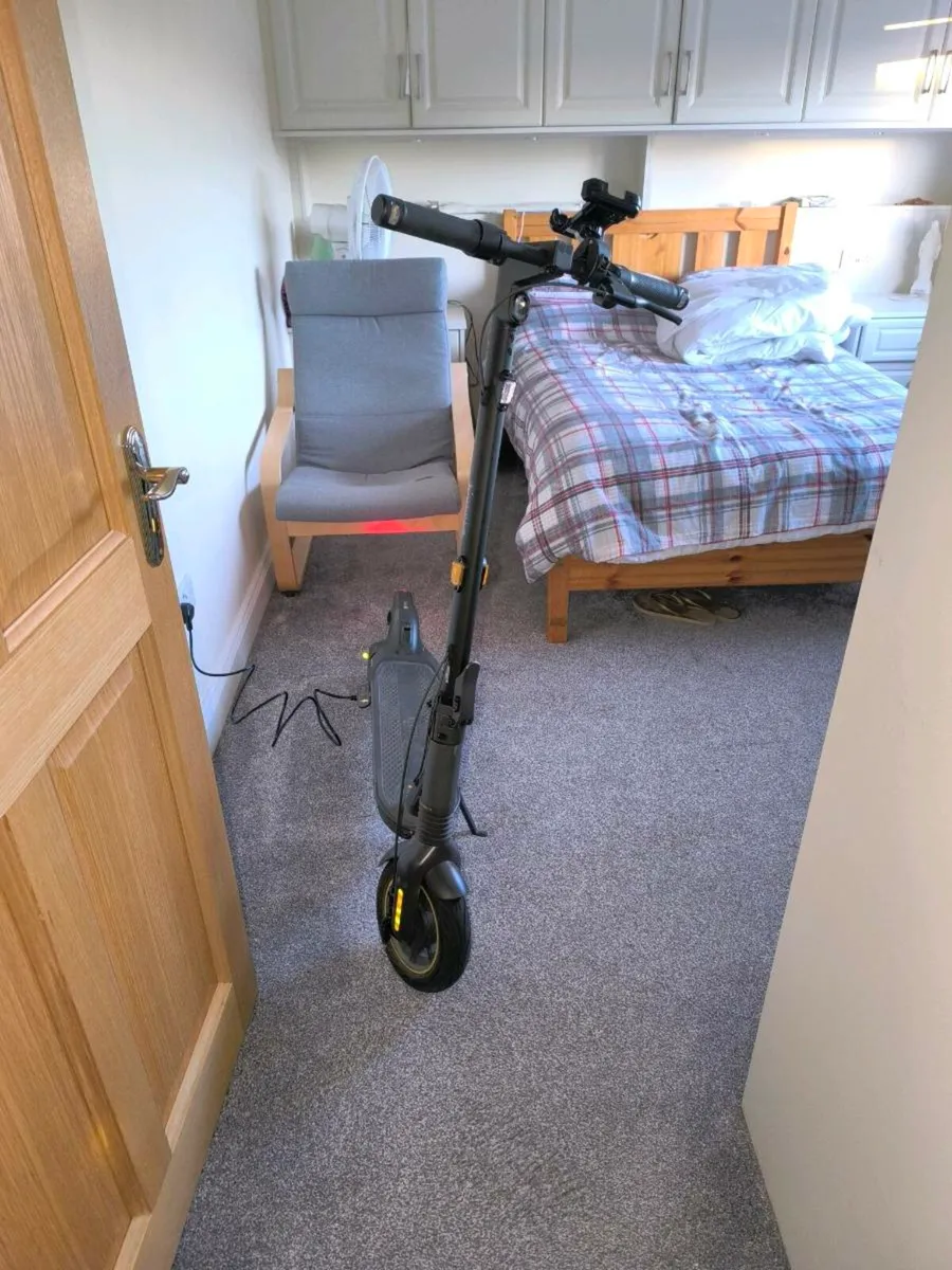 Segway Ninebot G2 Pro Max - Image 2