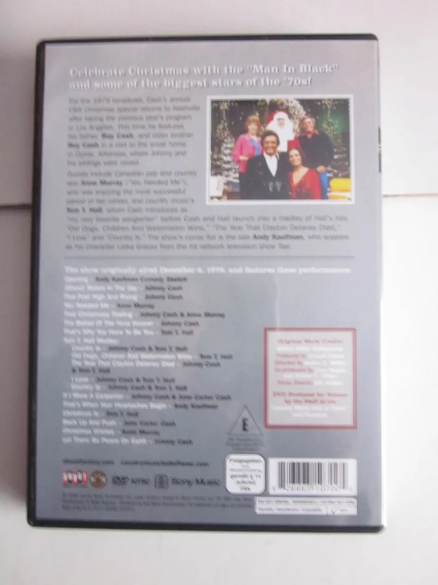 Johnny Cash Christmas Specials 1976-1979 DVD Set - Image 3
