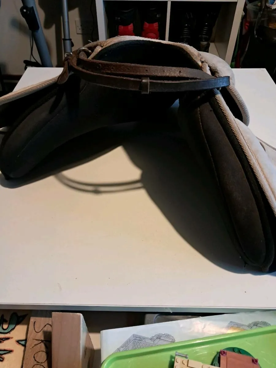 Kids saddle/shetland saddle - Image 2