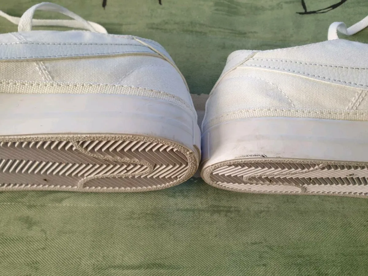 NikeCourt Legacy Canvas Womens Shoes 7.5UK - Image 4