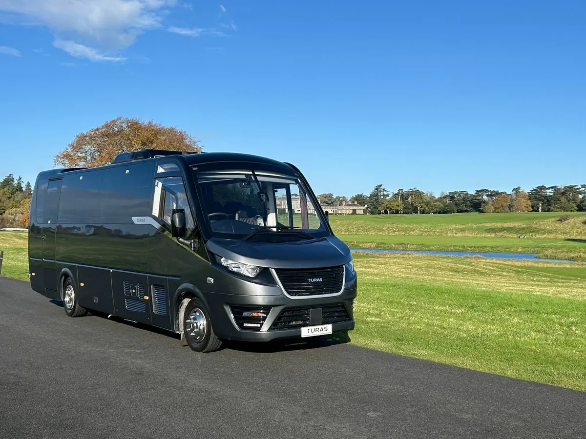 New DAF XB Turas 800s 33 seater - Image 1