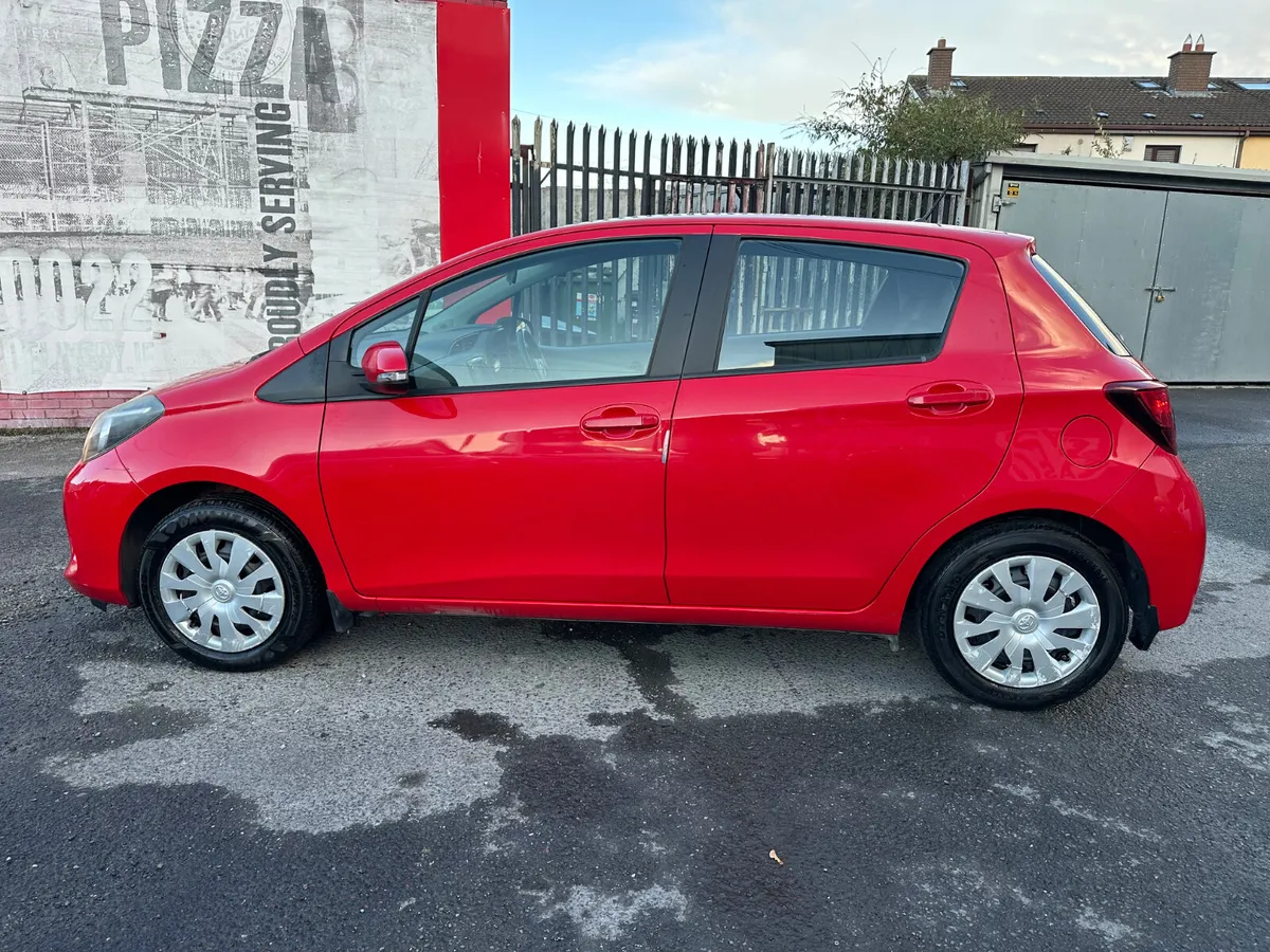Toyota Yaris 1.0 petrol NCT TAX LOW KMS - Image 3
