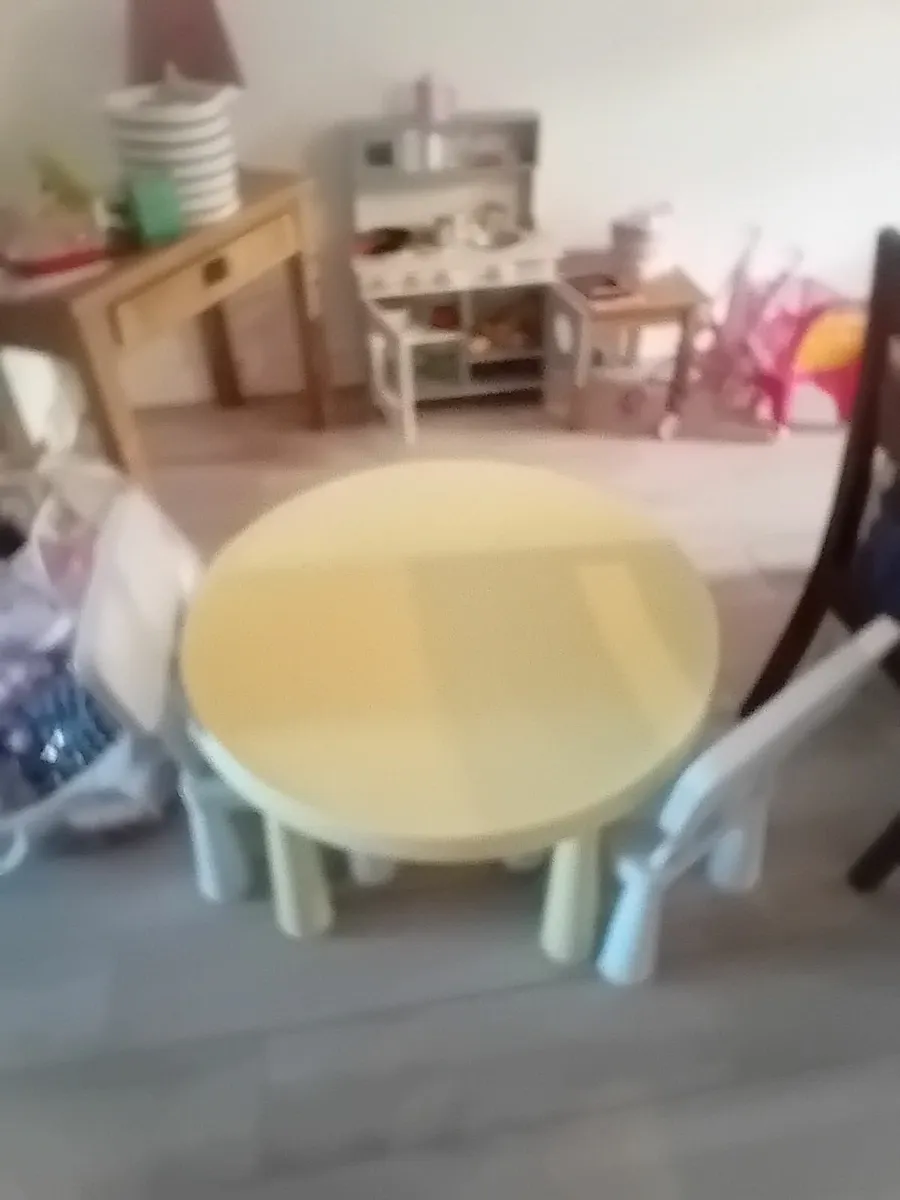 Toddler table and chair set