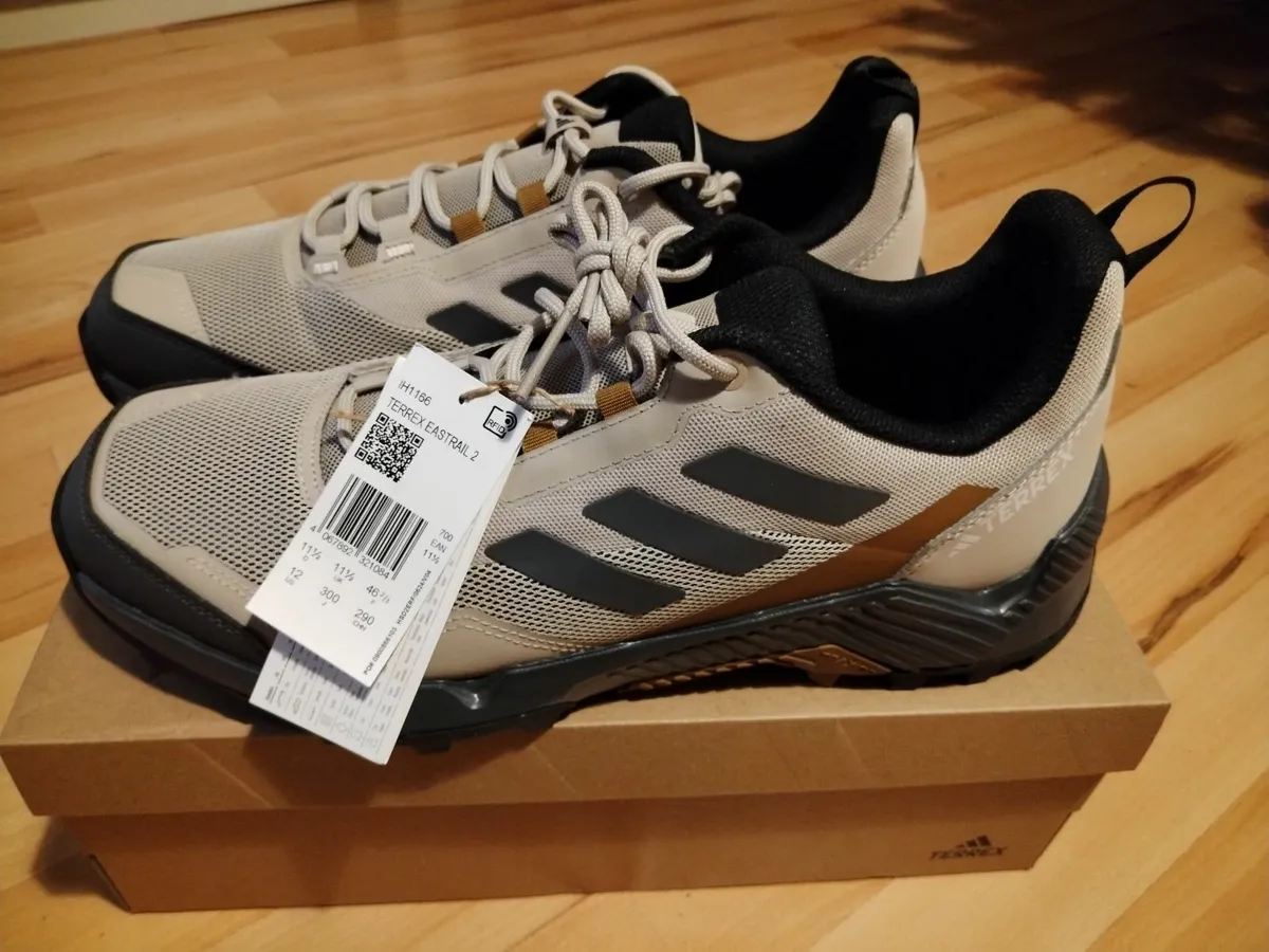 Hiking shoe - Image 4