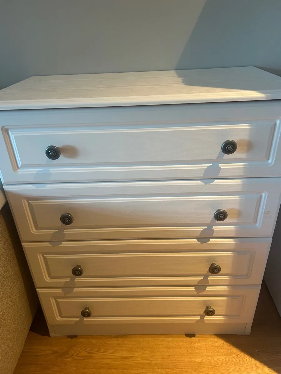 Chest of drawers - Image 2