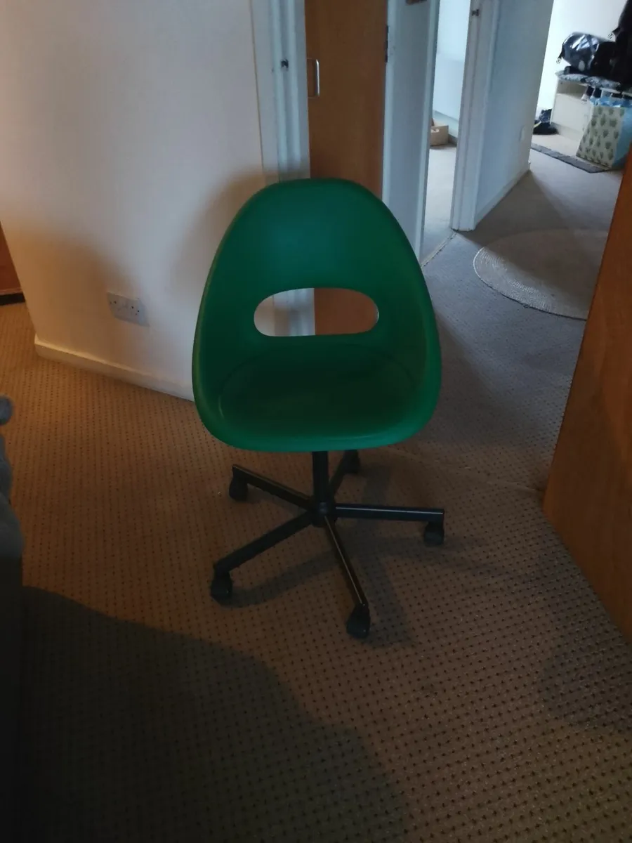 Swivel chair (Green) - Image 1
