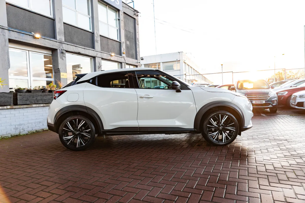 JUKE 1.0 SV PREMIUM  EDITION  5DR SUV // UPGRADED - Image 2