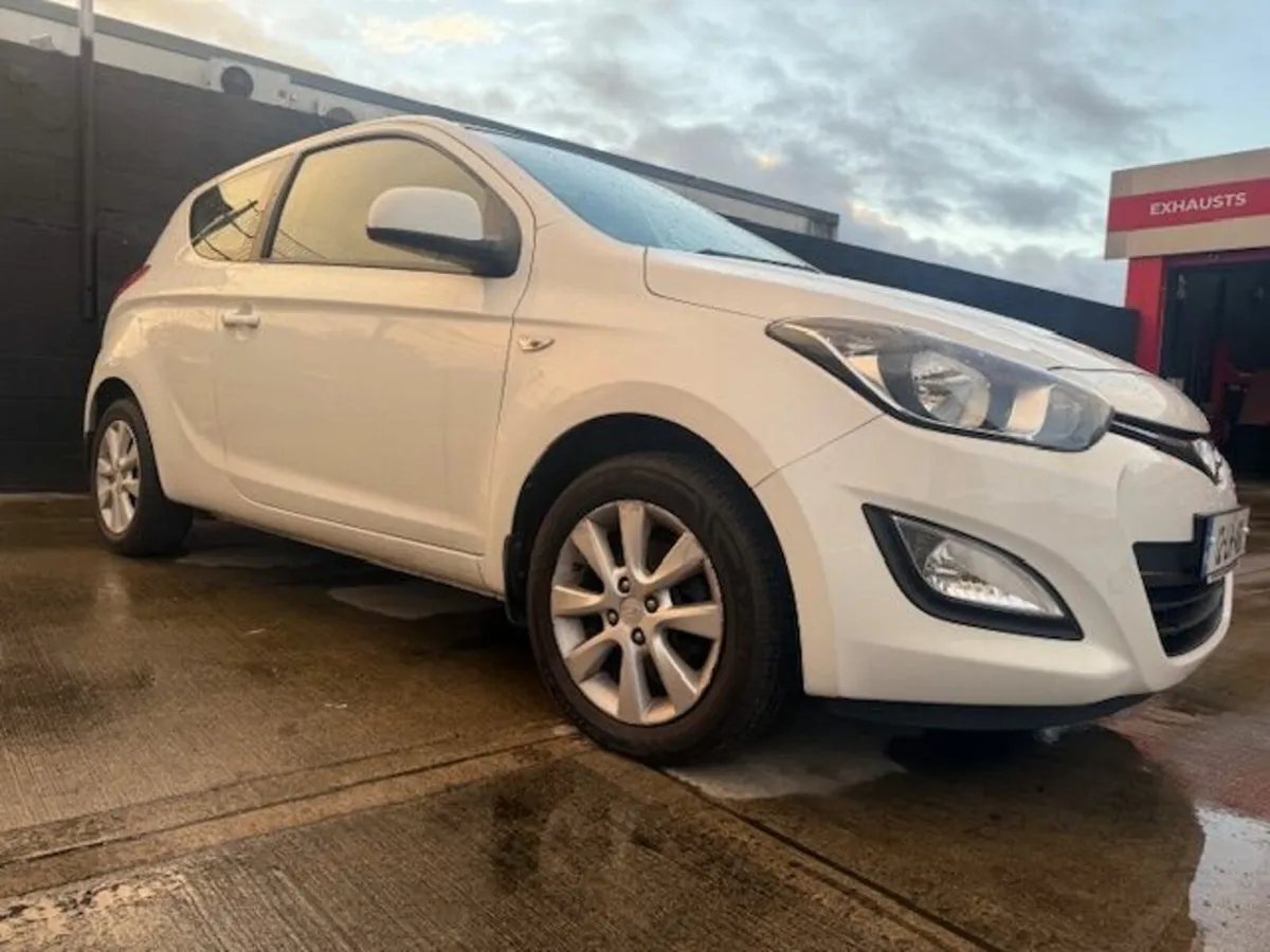 Hyundai i20 2012 - Image 1