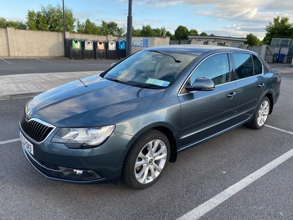 2015 Skoda Superb - Image 4