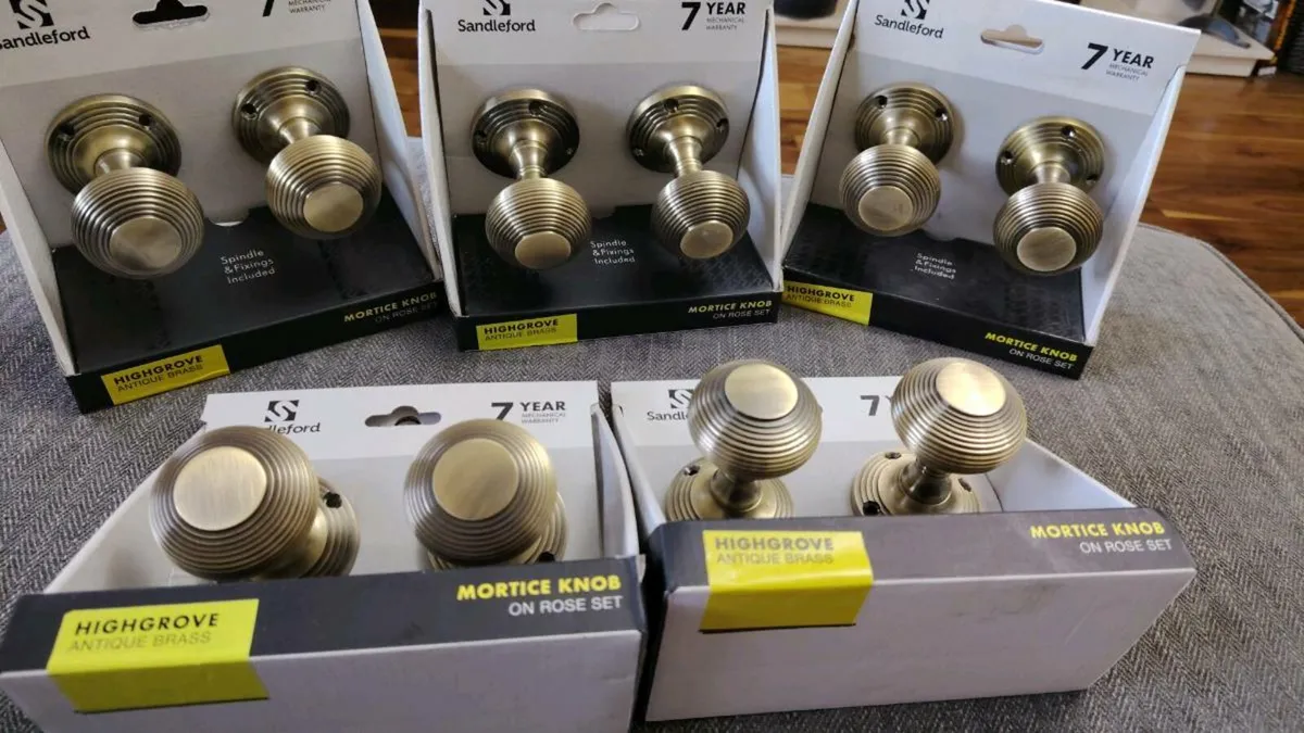 Internal Door knobs