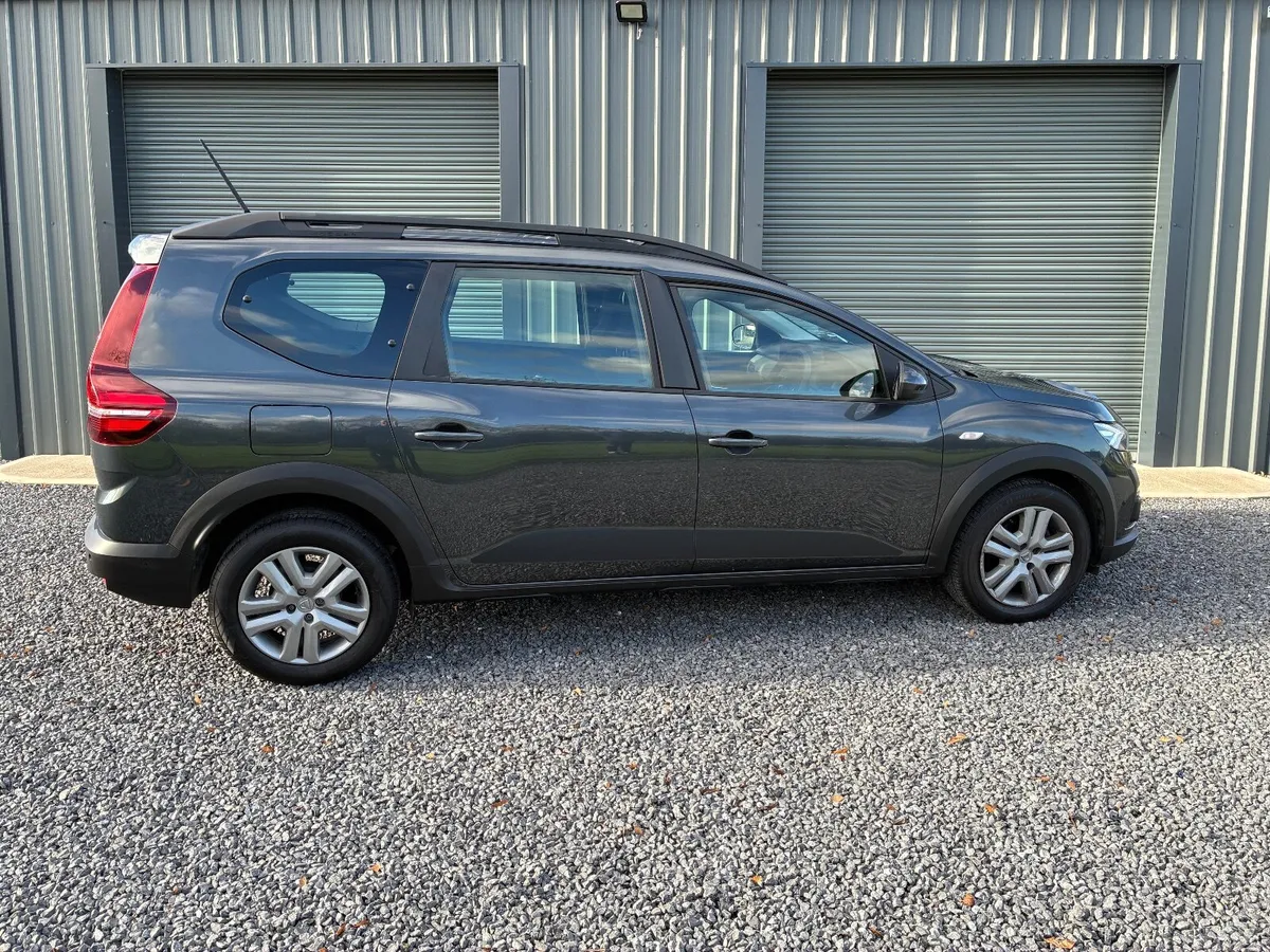 Dacia Jogger -1.0 Petrol -110 Tce - 7 Seater - Image 4