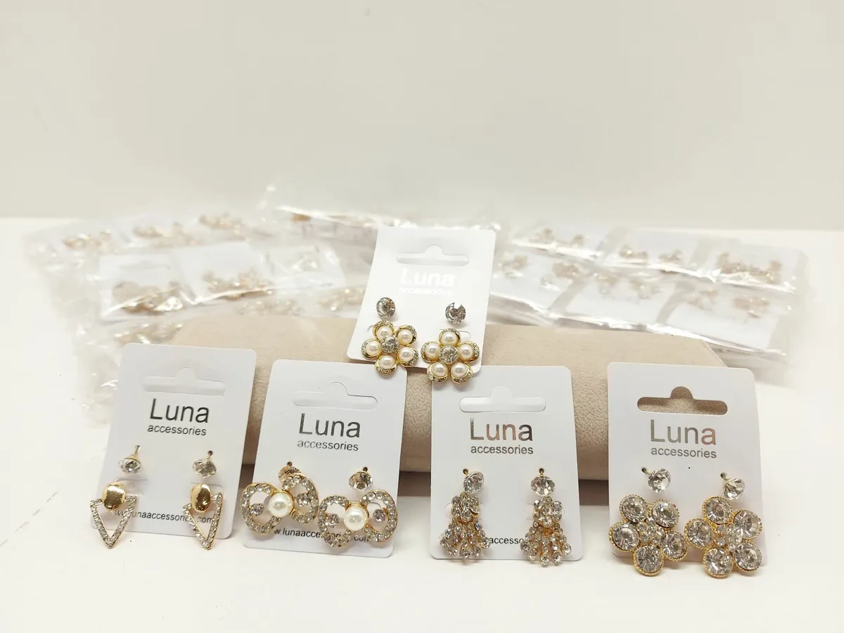 Online Auction Of Earrings & More! - Image 1