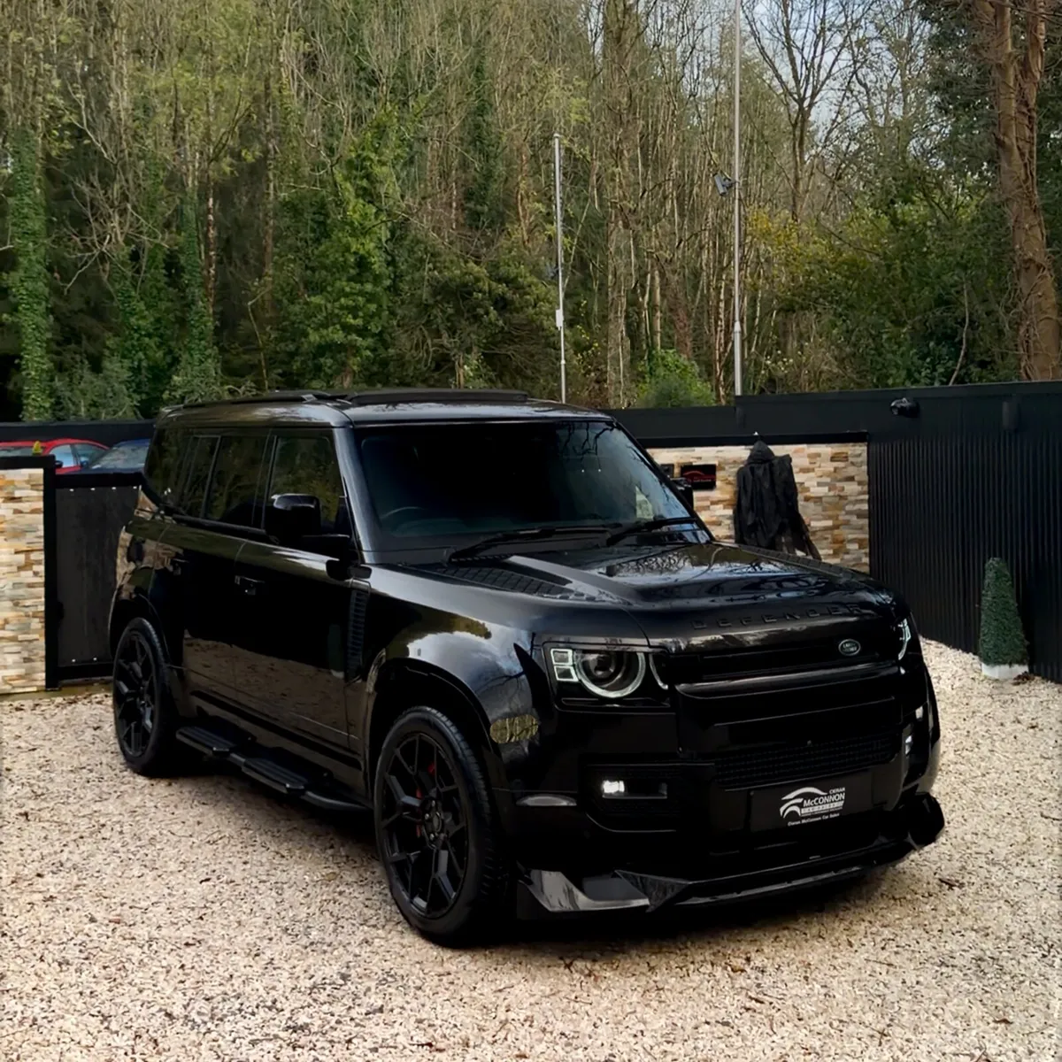 2021 (212) Land Rover Defender XS EDITION P400E 40 - Image 1