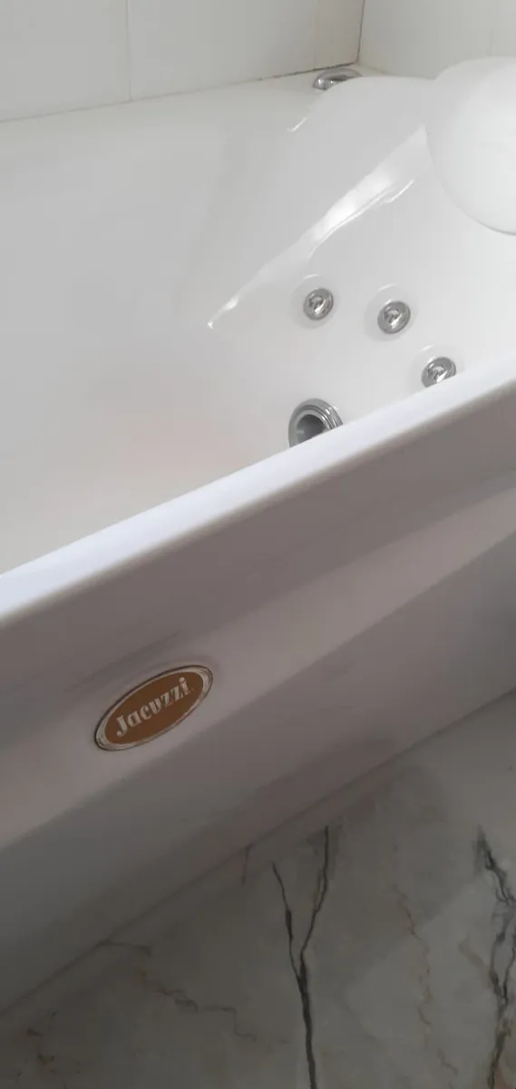 Jacuzzi bath,  Shower door - Image 3