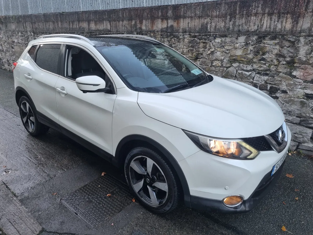 Nissan Qashqai  Pan Roof  360 Camera 2016 - Image 3