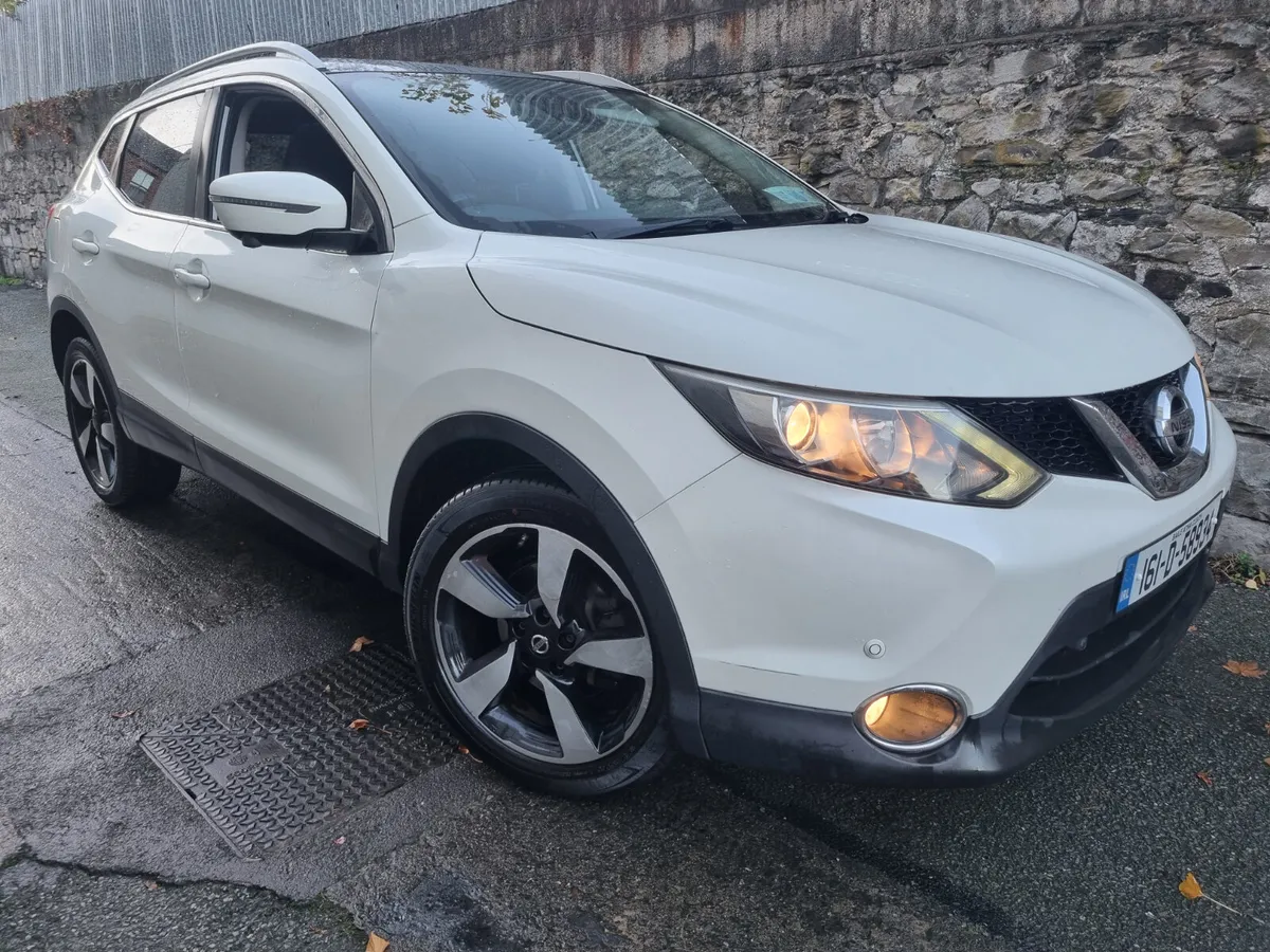 Nissan Qashqai  Pan Roof  360 Camera 2016 - Image 2