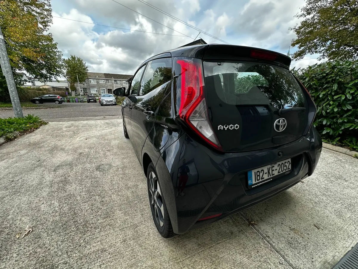 Toyota Aygo X-Play X-Shift (Automatic) - Image 3