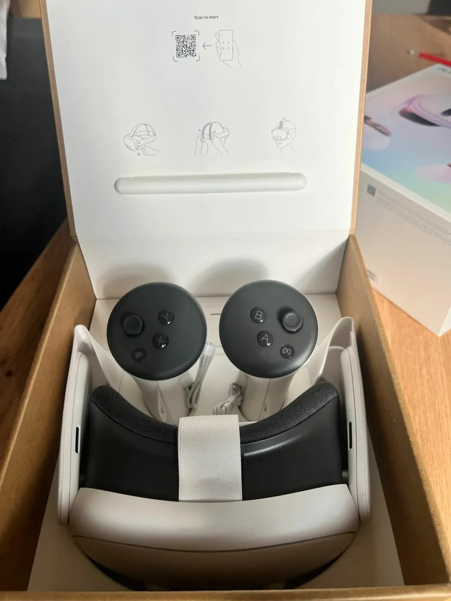 Meta Quest 3 (512GB, 4K) - Like New, Hardly Used - Image 2