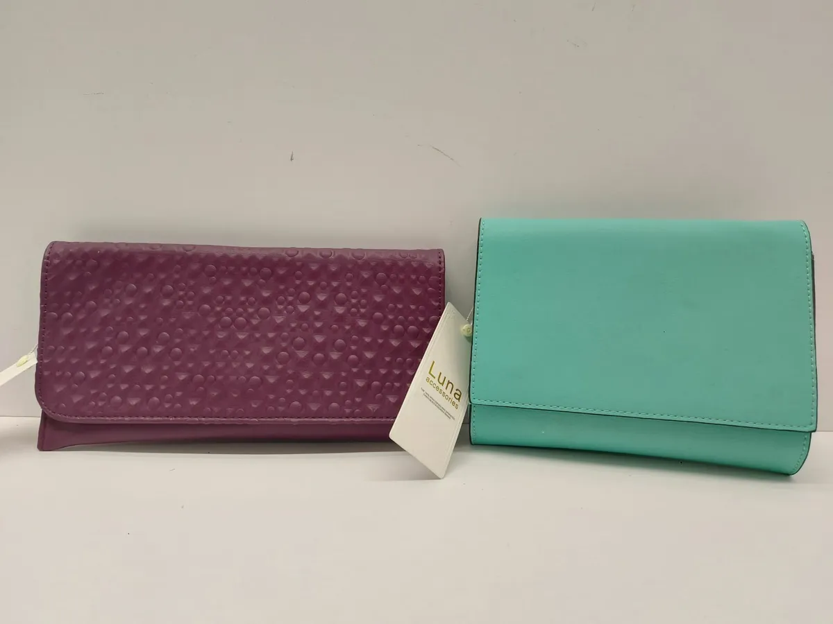 Online Auction Of Hats, Handbags & Sunglasses - Image 1